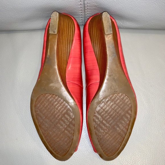 Calvin Klein Bree Coral Peep Toe Wedges - Picture 7 of 8